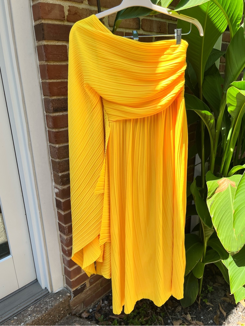 Solace London Pleated Lila Midi Dress - Picture 12 of 12